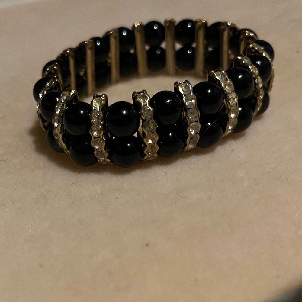 Woman double stack bracelet with onyx
